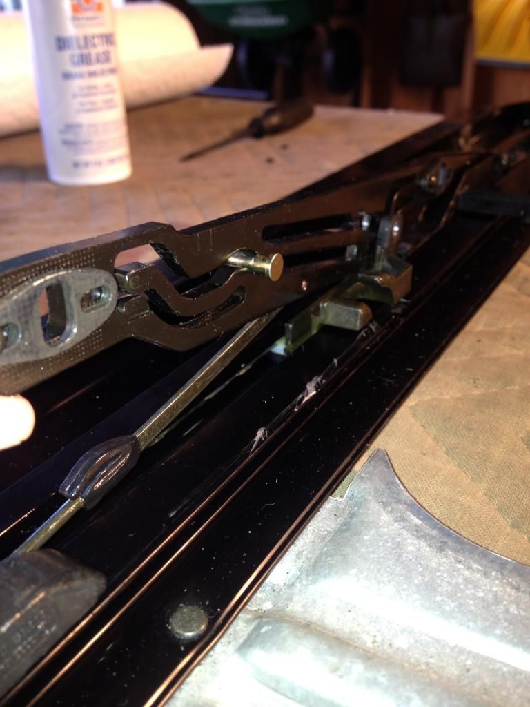 Corrado Sunroof Fix THE GUTS of a Passat Moonroof